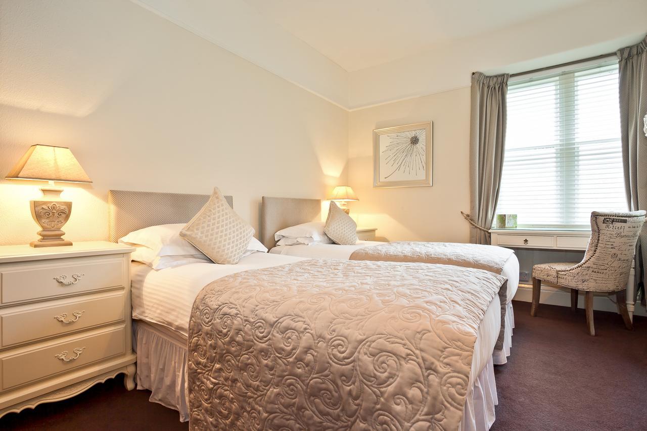 Chestnuts Guest House (Adults Only) วินเดอร์เมียร์ ภายนอก รูปภาพ