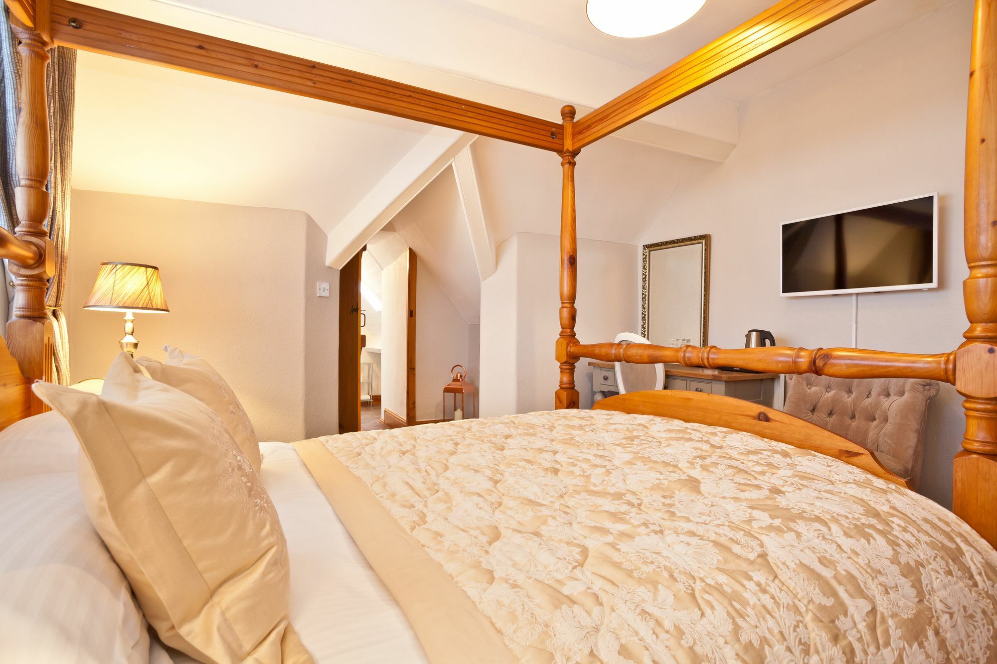 Chestnuts Guest House (Adults Only) วินเดอร์เมียร์ ภายนอก รูปภาพ